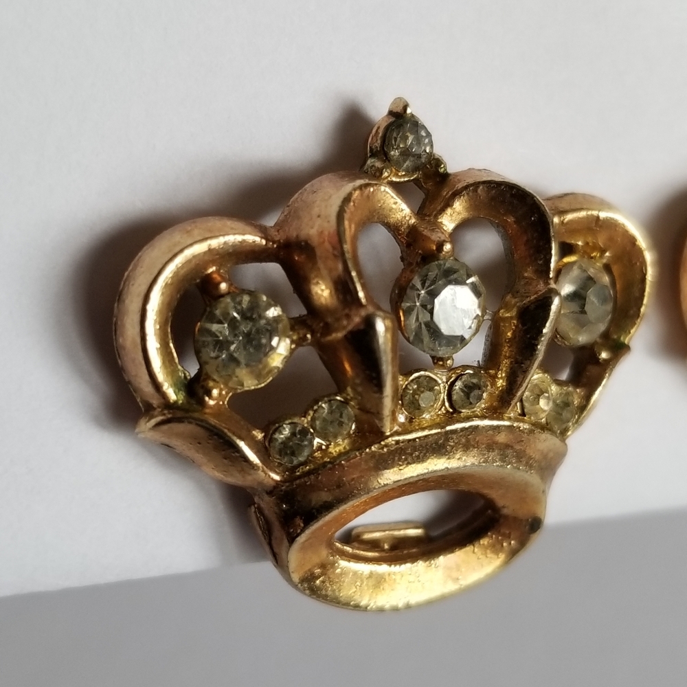 Relisted-Vintage crown shaped clip earrings gold tone clear rhinestones royal - Picture 13 of 17